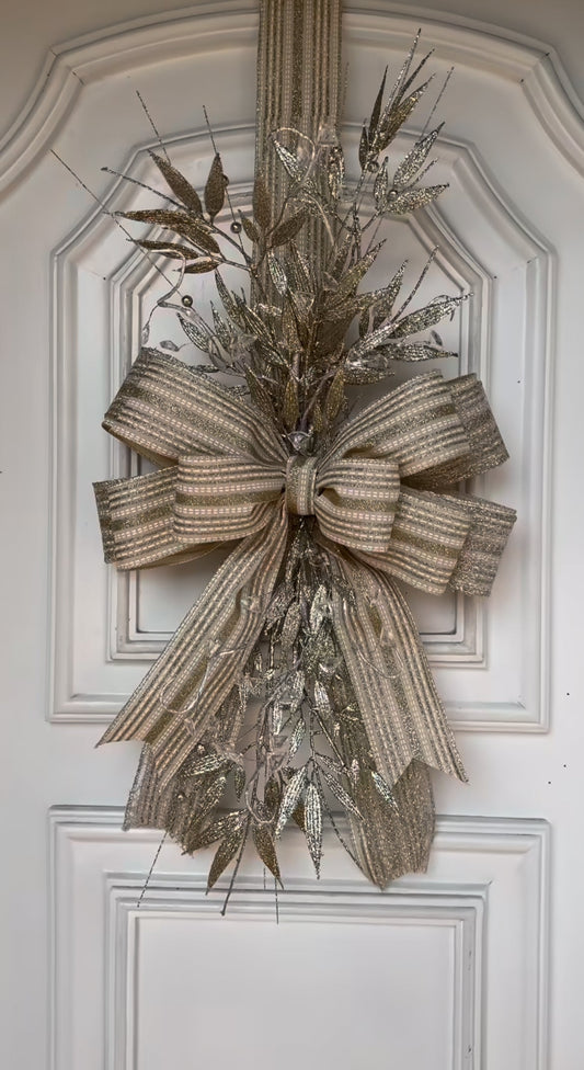 Escapulario decorativo dorado | Belvaron